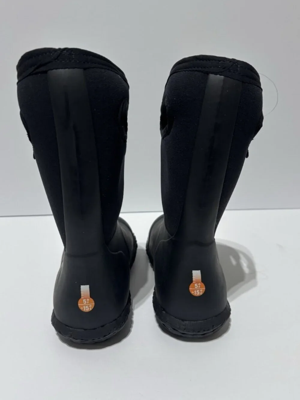 Bogs Big Kids’ Durham Solid Waterproof Winter Boots, Girls’ Size 3 M